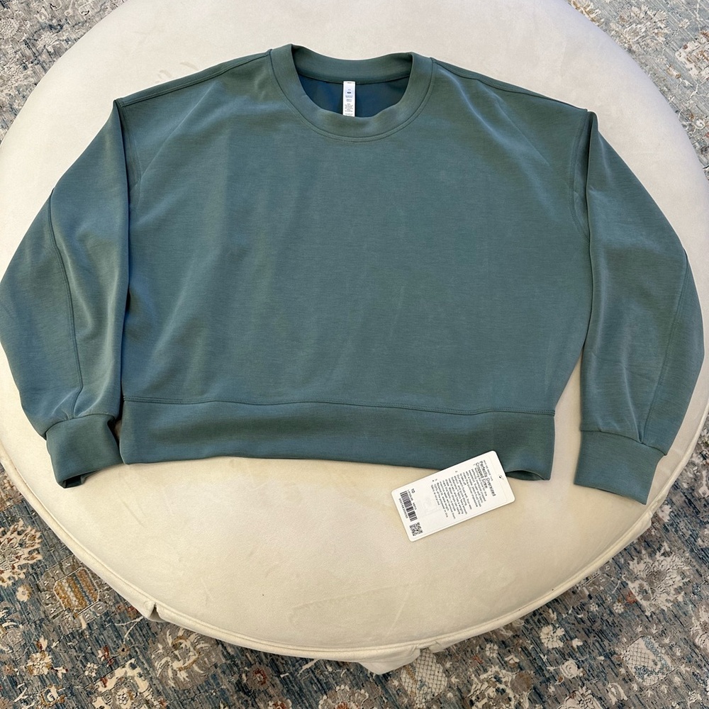 Lululemon Perfectly Oversized Cropped Crew Size 10 - Medium Forest - NEW
